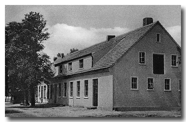 Rechte Seites des Hauses mit dem Eingang zur Bäckerei