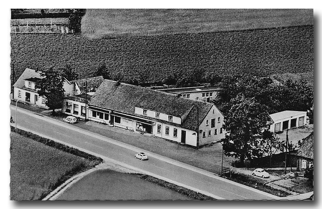 Luftbild des Gebäudes um 1965